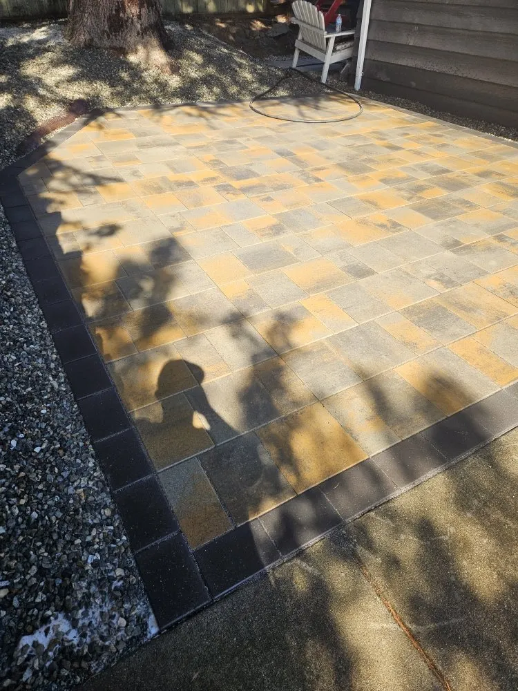 Professional garden landscaping for residential properties across Everett, WA - Carmelo Landscape