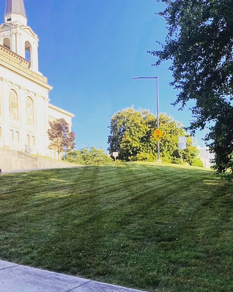 Affordable residential landscaping for homes in Knoxville, TN by Carmichael’s Lawn Care