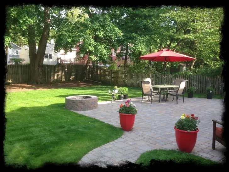 Expert yard maintenance experts serving East Hanover, NJ - Carmine's Landscaping and Construction INC