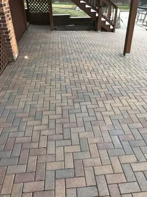 Carmona's Landscaping Logo