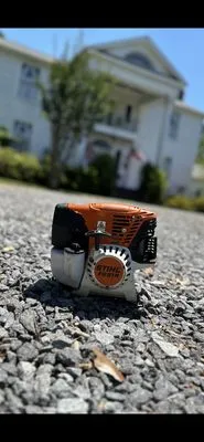 Carolina Breeze Lawn and Landscape Logo