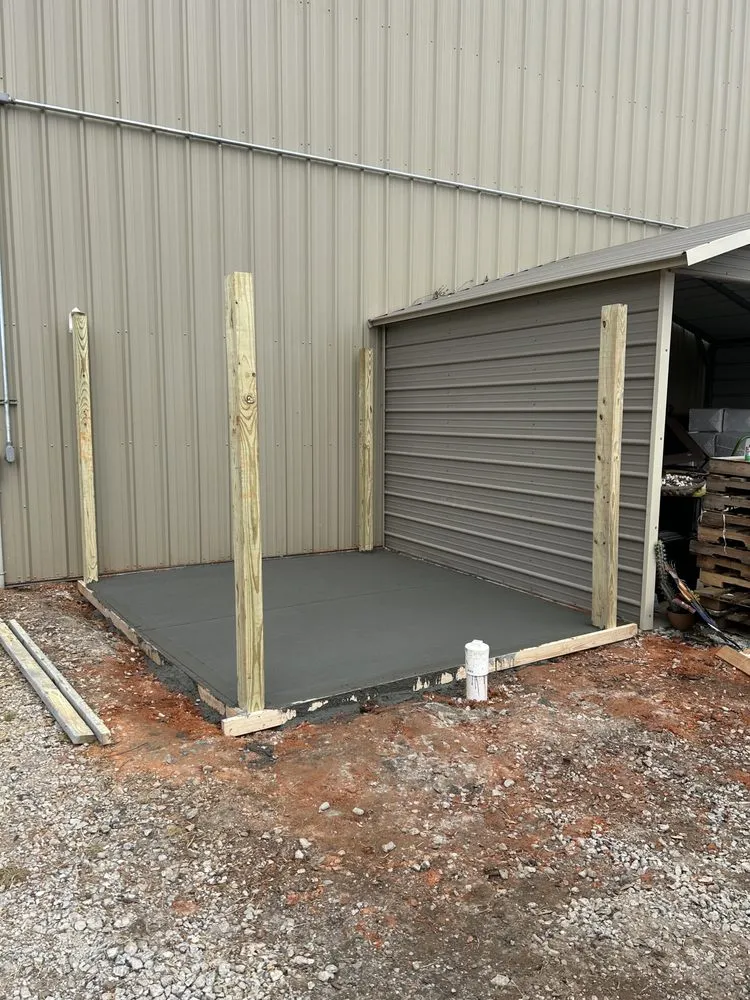 Reliable residential landscaping in Columbia, SC by Carolina Curb Pros