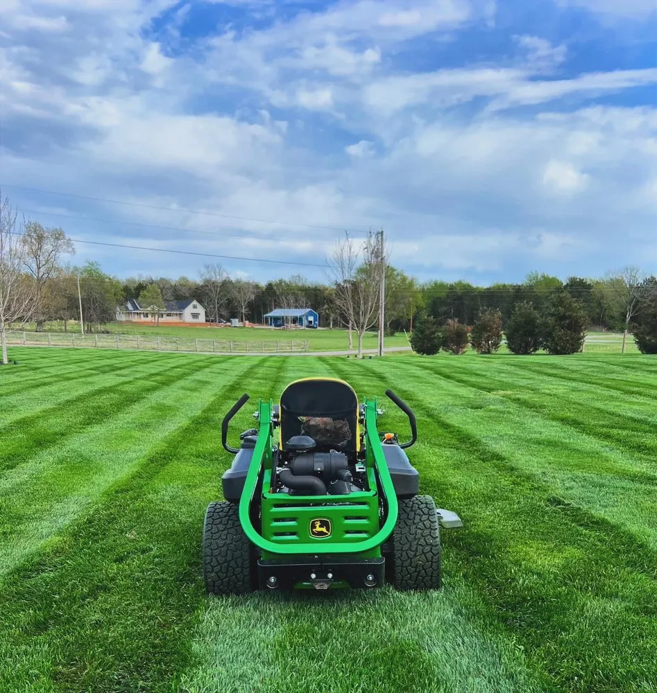 Trusted outdoor landscaping experts serving Ladson, SC - Carolina Grass & Garden