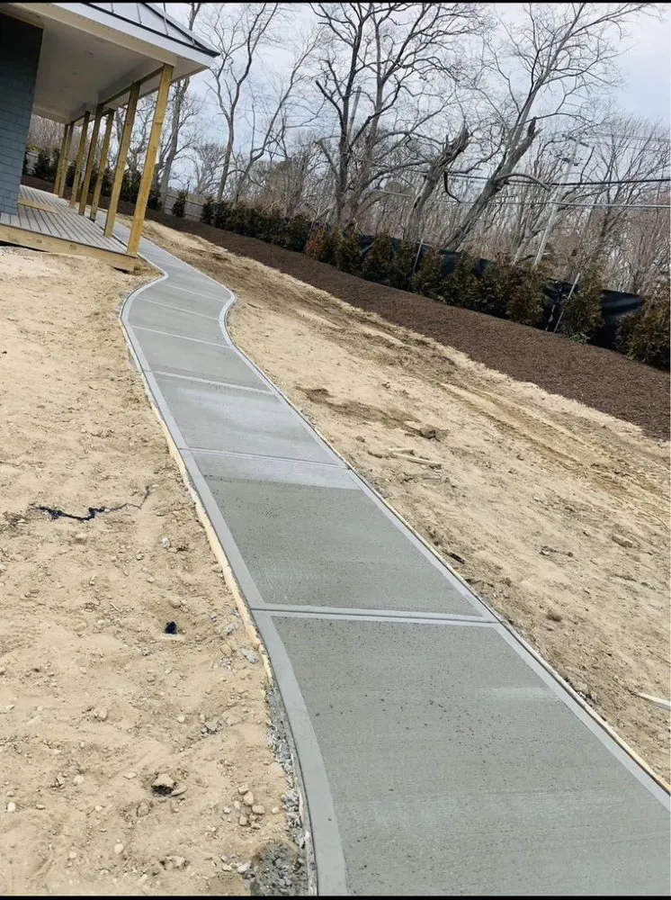 Expert lawn mowing service experts serving Fayetteville, NC - Carolina landscap hard scape concrete