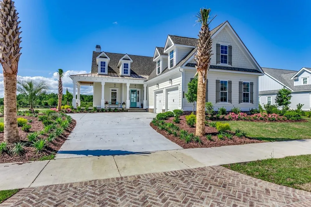 Expert lawn care service experts serving Pawleys Island, SC - Carolina Landscape Group