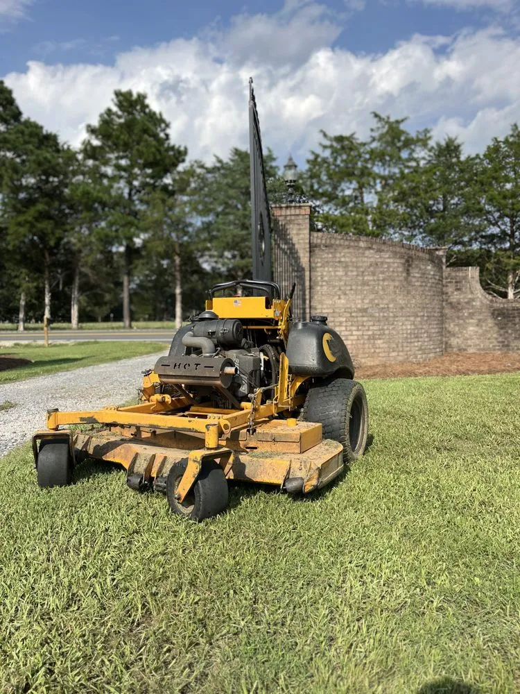 Custom lawn care service experts serving Rock Hill, SC - Carolina Lawn Services