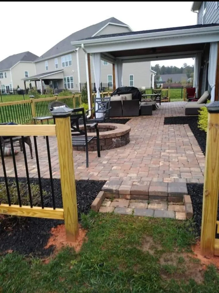 Top-rated outdoor landscaping in Charlotte, NC - Carolina-Metro Landscape