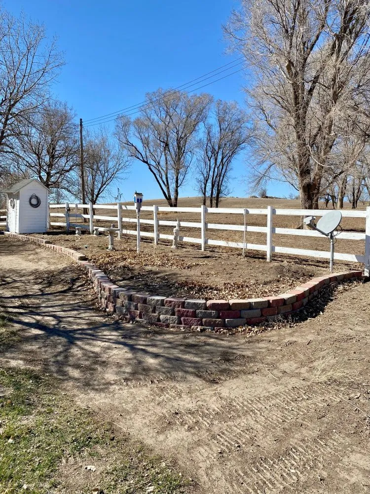 Custom yard maintenance experts serving Charlotte, NC - Carolina Retaining Wall
