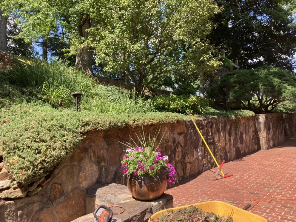 Professional garden landscaping in Corbin, KY - Carpenters Landscaping