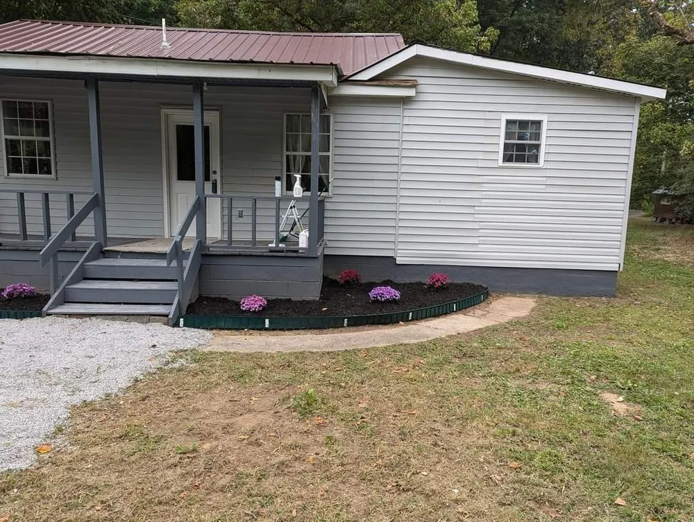 Expert landscaping services experts serving Pigeon Forge, TN - Carper's Yard Cutters