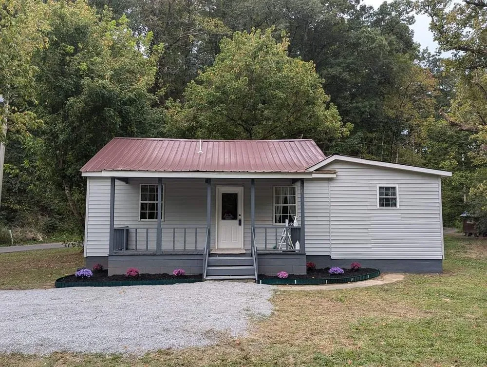 Trusted landscape installation for beautiful yards in Pigeon Forge, TN by Carper's Yard Cutters