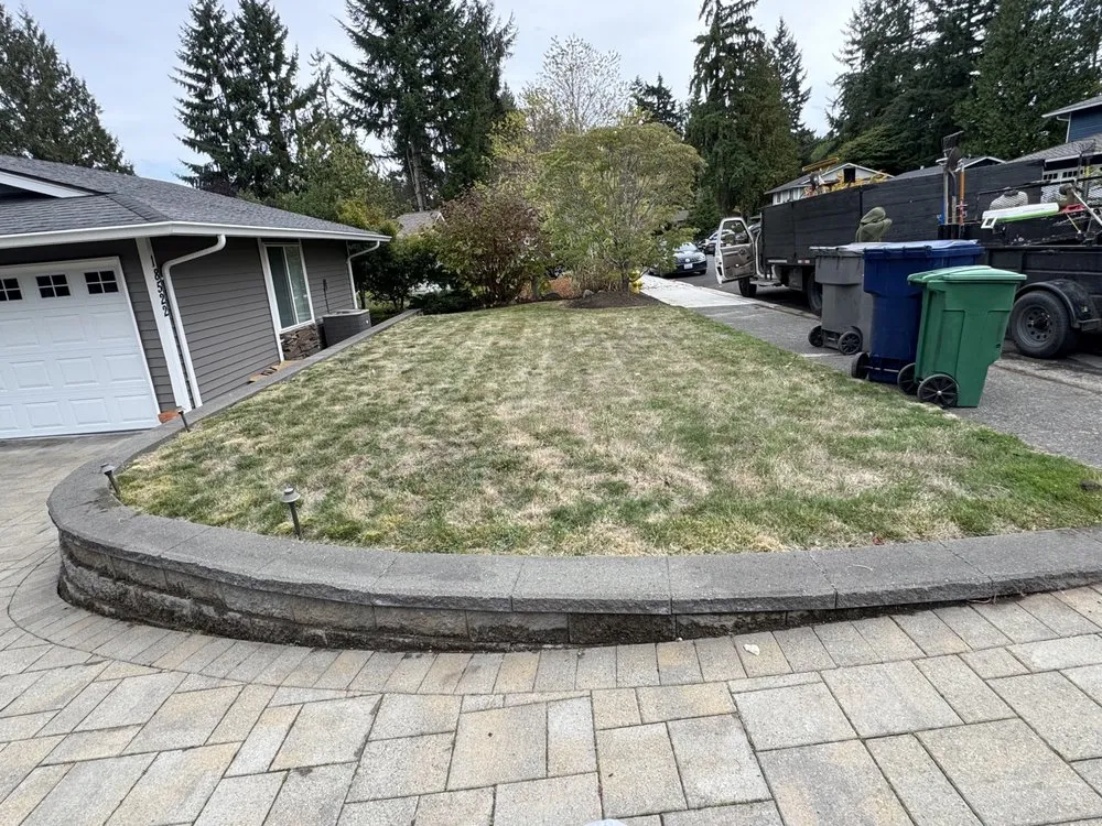 Affordable yard cleanup service in Monroe, WA by Carranza