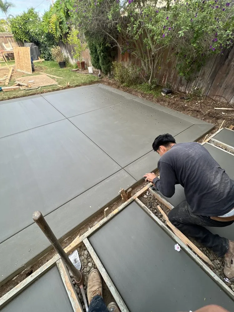 Trusted yard maintenance for year-round maintenance in San Marcos, CA by Carranza’s Landscaping