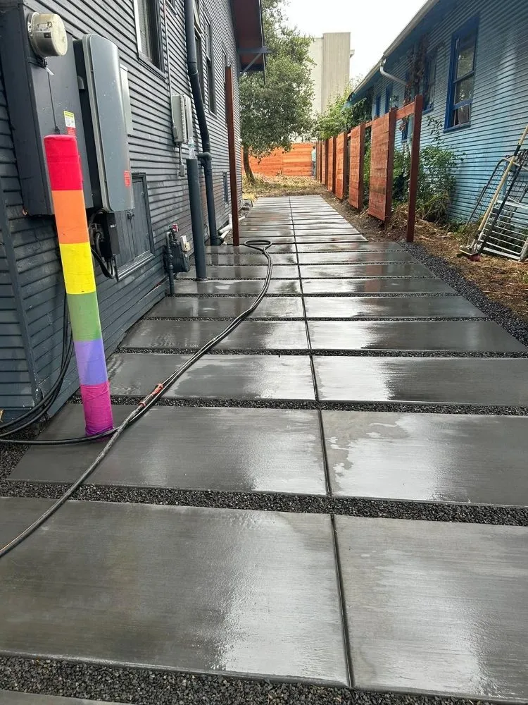 Top-rated lawn care service for residential properties in Fairfield, CA by Carreon's Landscaping