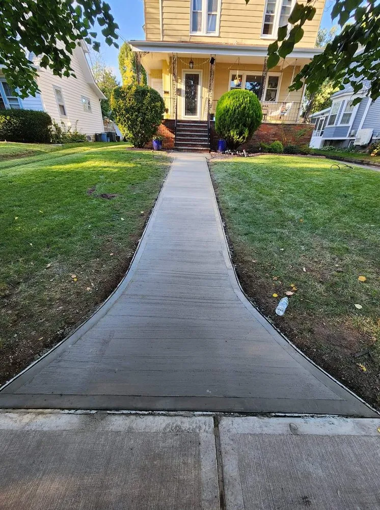 Expert residential landscaping experts serving Trenton, NJ - Carrillo construsction