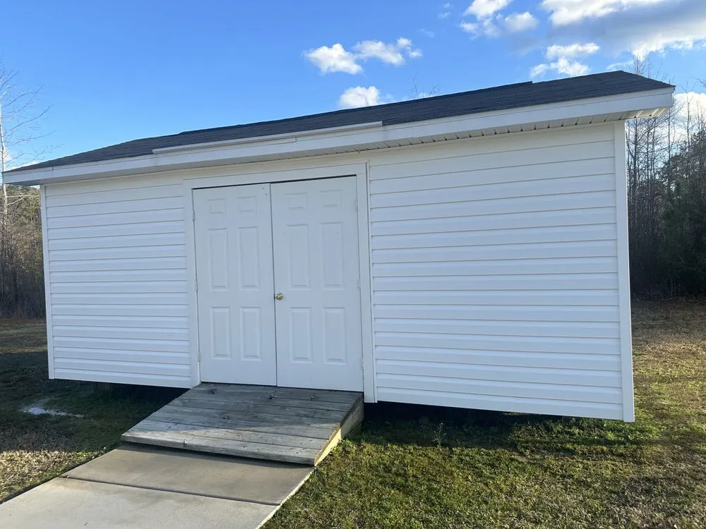 Trusted lawn care service experts serving Clayton, NC - Carrillo Services