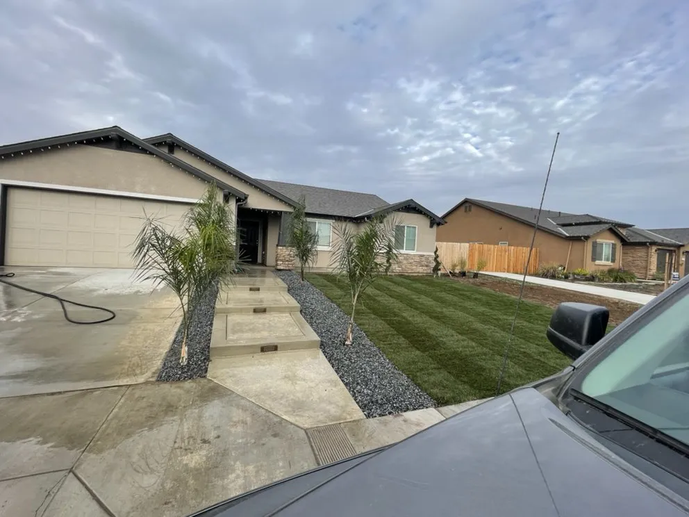 Expert yard maintenance in Visalia, CA by Carrillo's