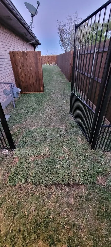 Custom yard cleanup service in Waxahachie, TX - Carroll Contracting Services