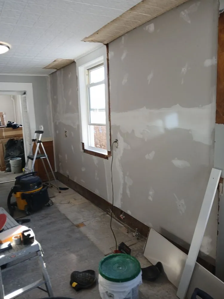 Custom lawn mowing service in Dracut, MA - Carroll Lawn Care