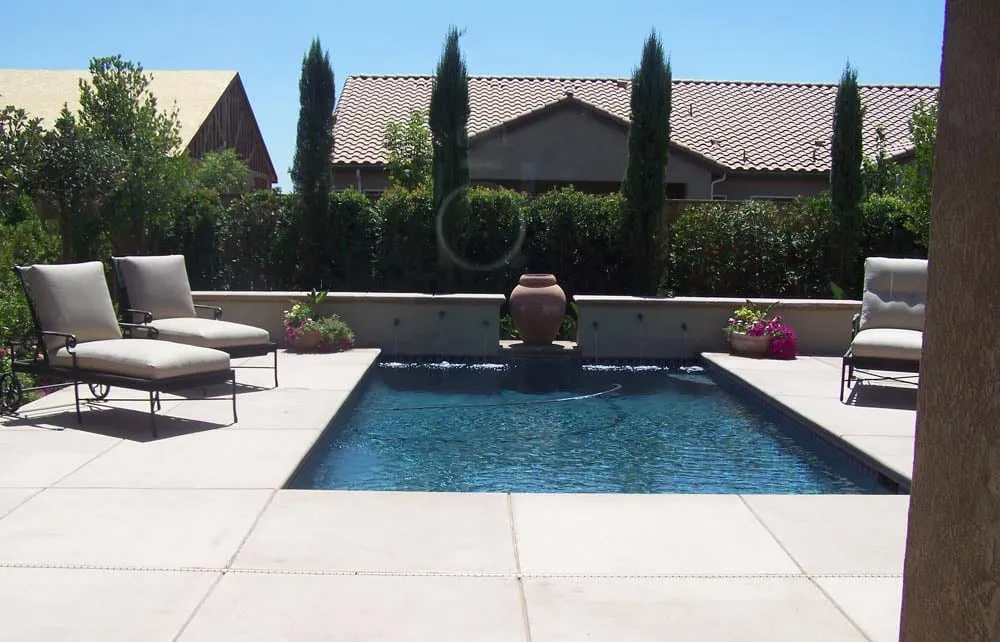 Top-rated lawn mowing service for residential properties in Fresno, CA by CarrollCo