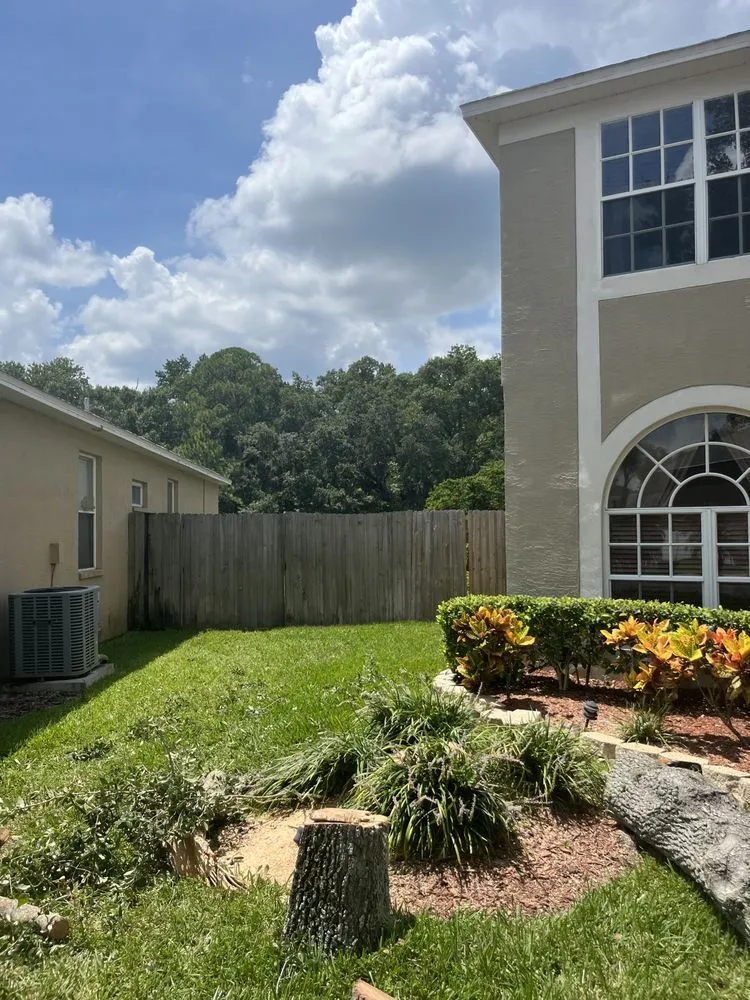 Custom residential landscaping in Lutz, FL by Carrows Land Management