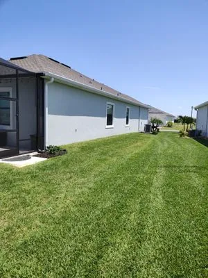 Carr’s Complete Landscaping Logo