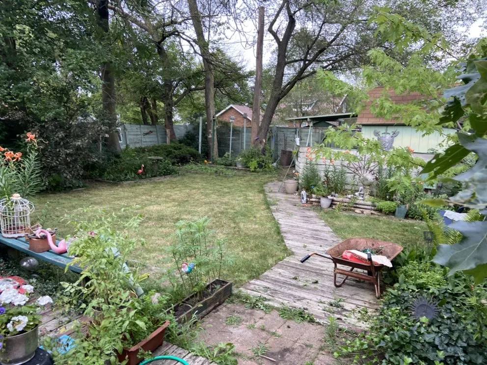 Reliable yard cleanup service in Elkhart, IN - Carrs Landscaping