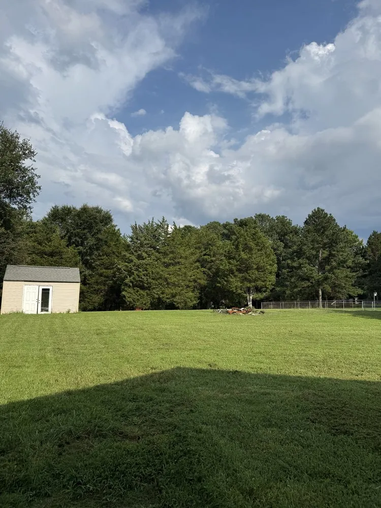 Trusted lawn mowing service in McConnells, SC by Car’s Custom Lawn Care