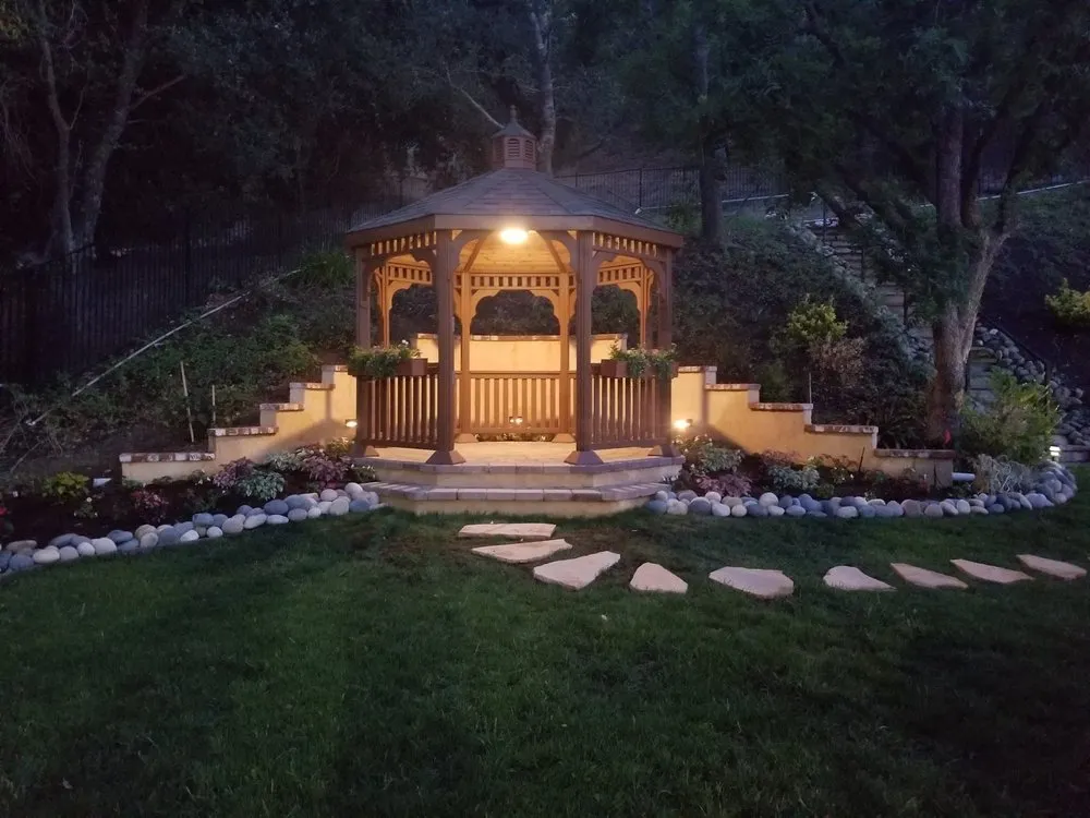 Trusted yard cleanup service experts serving Oxnard, CA - Carson Homes