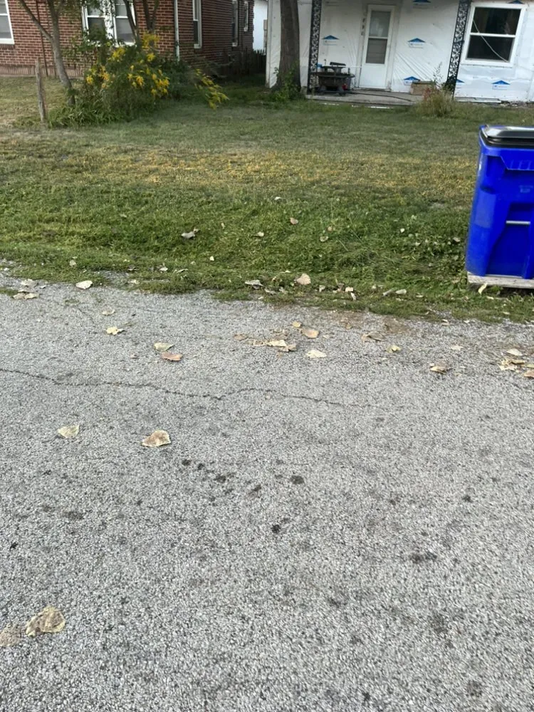 Professional landscaping services experts serving Decatur, IL - Carson’s Lawn service