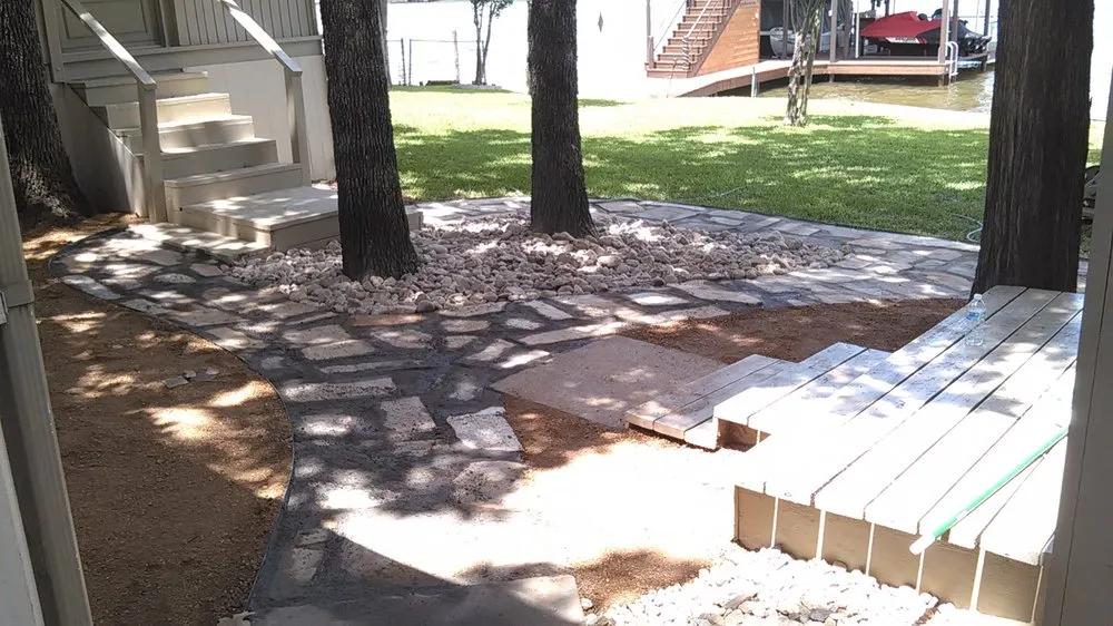 Reliable yard cleanup service experts serving Athens, TX - Carter Cleanouts