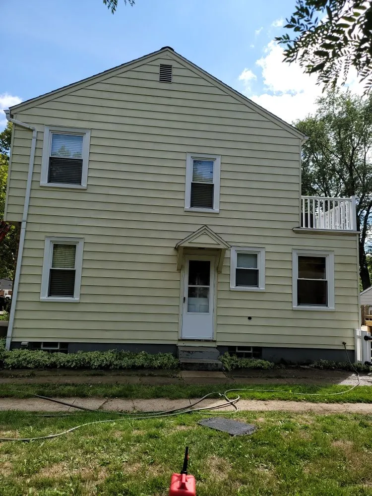 Custom outdoor landscaping experts serving Grand Rapids, MI - Carter Cleanup