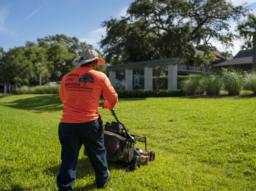 Custom lawn care service experts serving Brunswick, GA - Carter Land Services