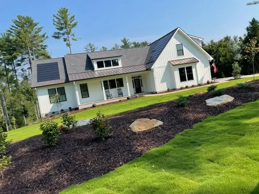 Carter Landscaping & Junk Removal Logo