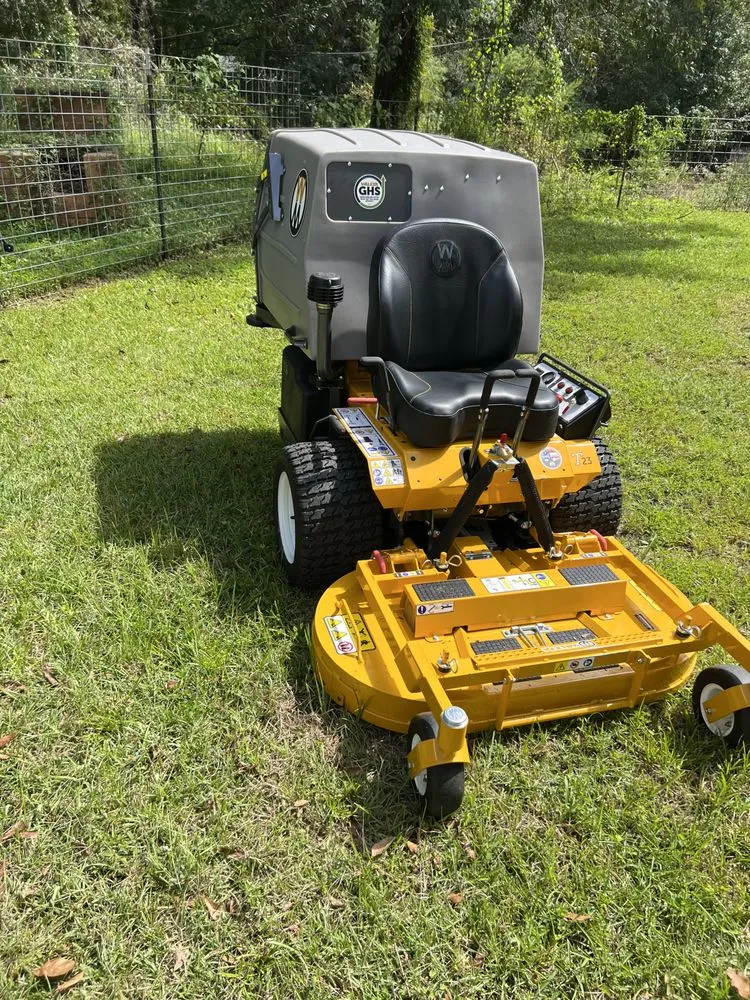 Custom yard cleanup service in Phenix City, AL - Carter’s Craft