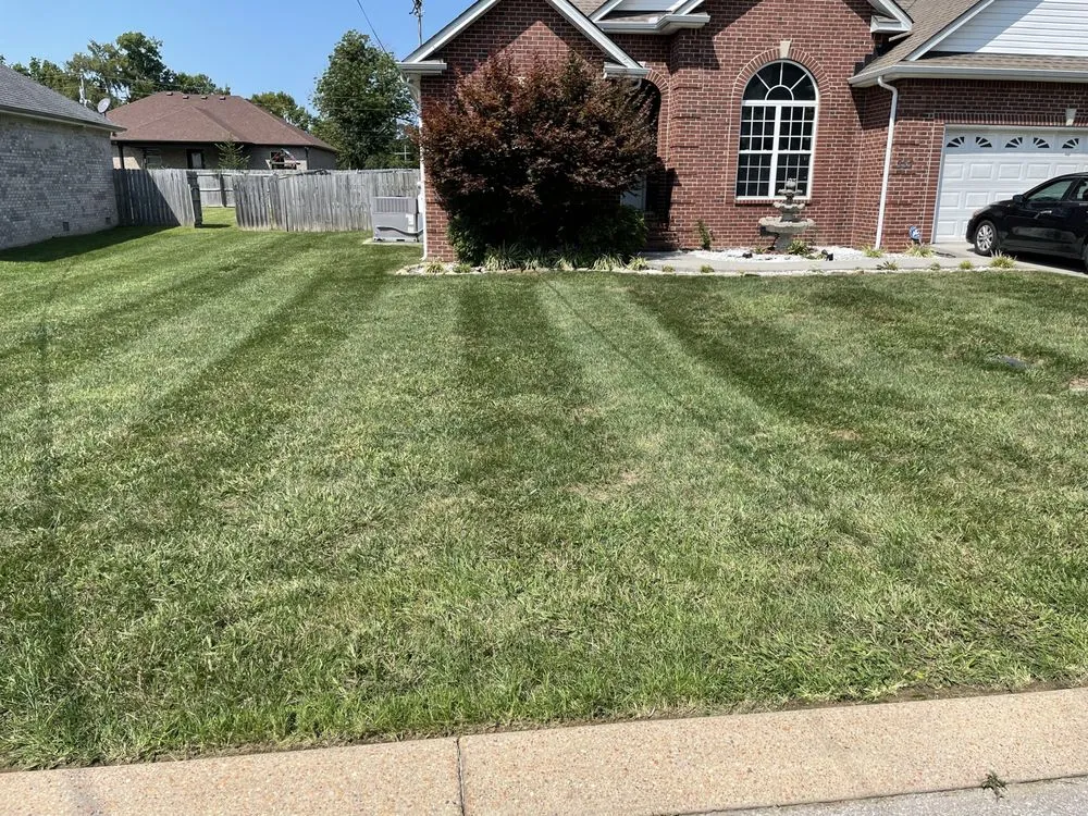 Local lawn care service near you in Shelbyville, TN by Carters Cuts