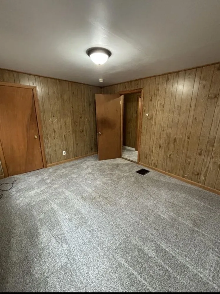 Local yard cleanup service experts serving Champaign, IL - Cartier Cleaning Service