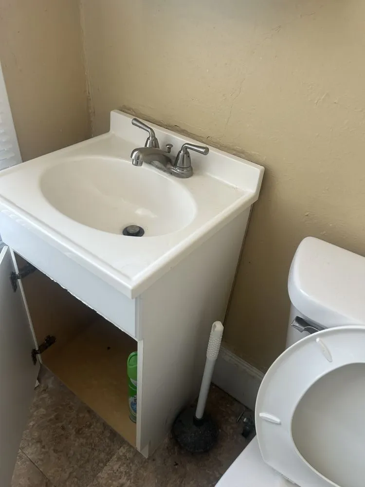 Affordable lawn care service for year-round maintenance across Champaign, IL - Cartier Cleaning Service