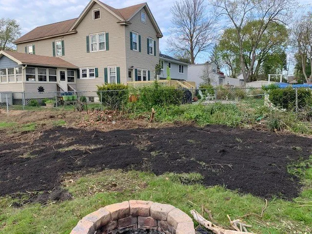 Expert yard cleanup service in Swedesboro, NJ - Caruso's Landscape