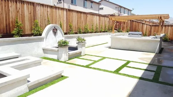 Casa Blanca Landscaping Logo