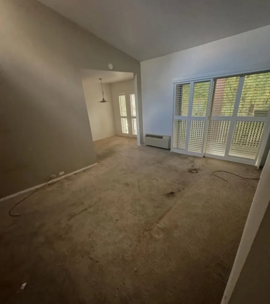 Professional outdoor landscaping in Cleveland, OH by Casa Crew