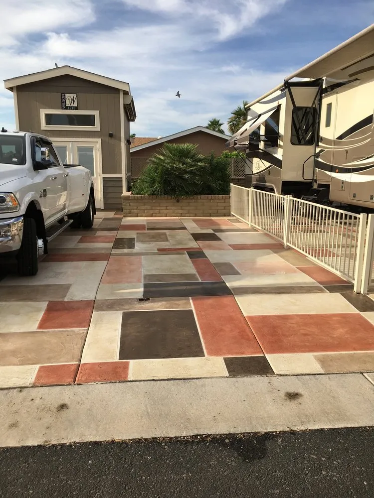 Custom lawn mowing service for homes across Casa Grande, AZ - Casa grande oasis landscaping