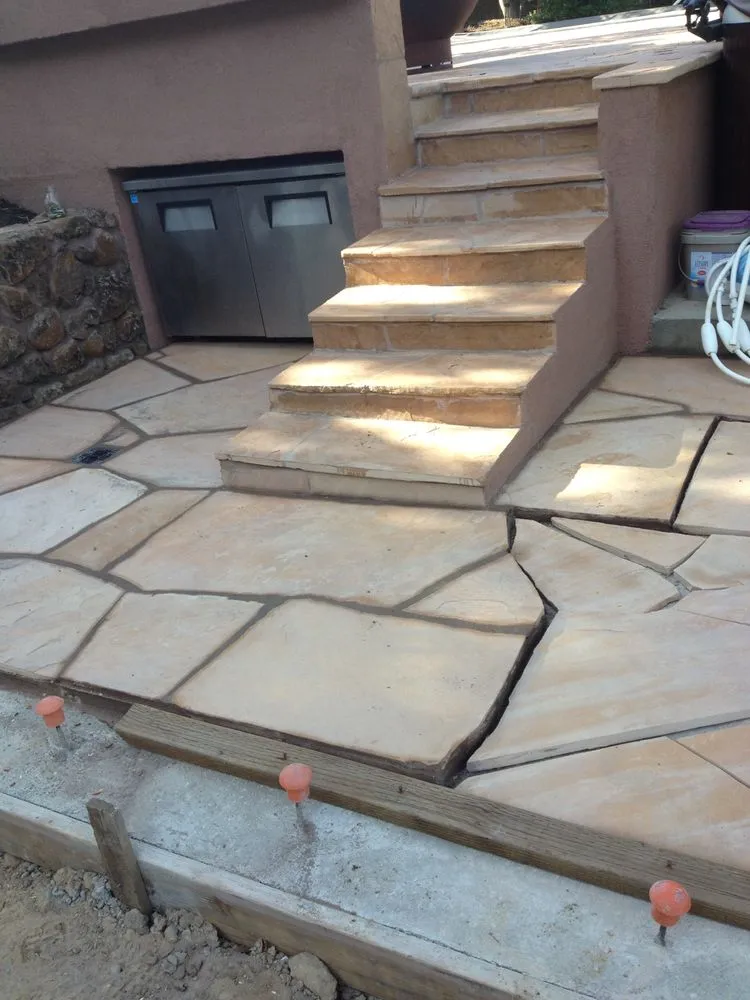 Expert lawn care service experts serving Santa Rosa, CA - Cascada Landscape