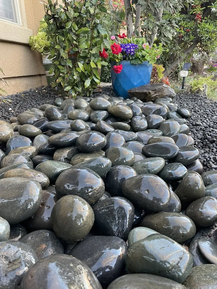 Local lawn care service in Sacramento, CA - Cascade Rock