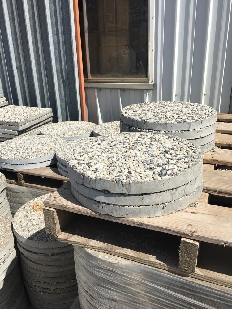 Affordable yard maintenance in Sacramento, CA by Cascade Rock