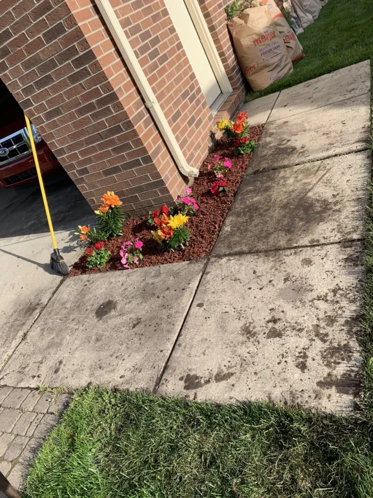 Expert garden landscaping for year-round maintenance across Waterford Township, MI - Case landscaping