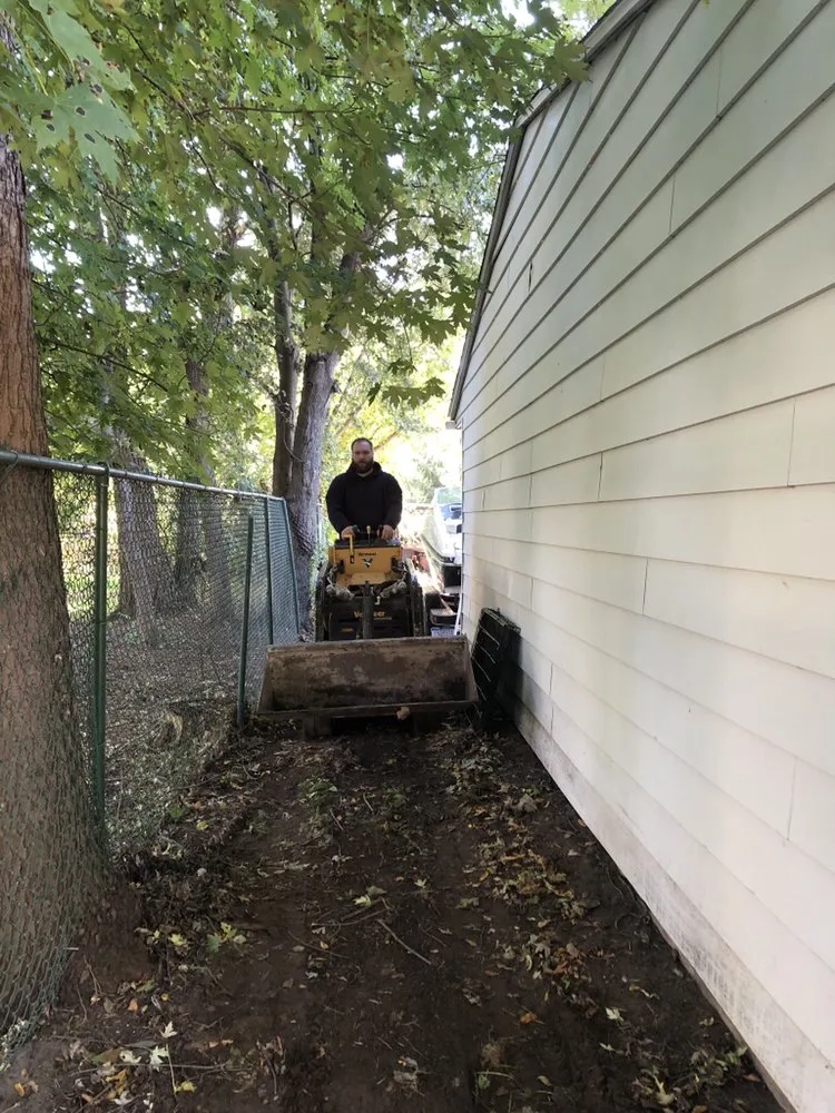 Custom lawn mowing service experts serving Waterford Township, MI - Case landscaping