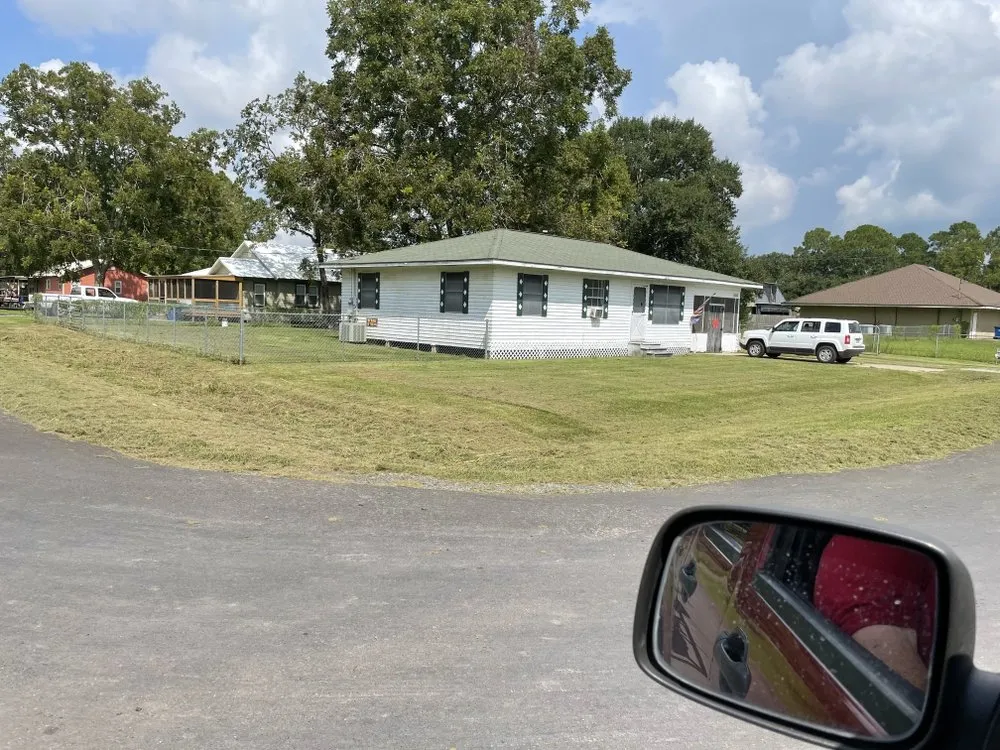 Reliable yard cleanup service near you across Breaux Bridge, LA - Casey & Brysons Handyman Services