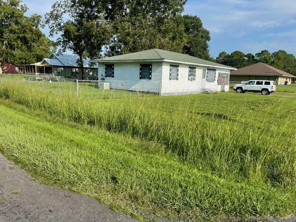 Trusted lawn mowing service for beautiful yards across Breaux Bridge, LA - Casey & Brysons Handyman Services