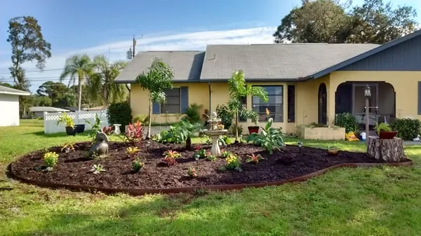 Casey Key Lawn & Garden Logo